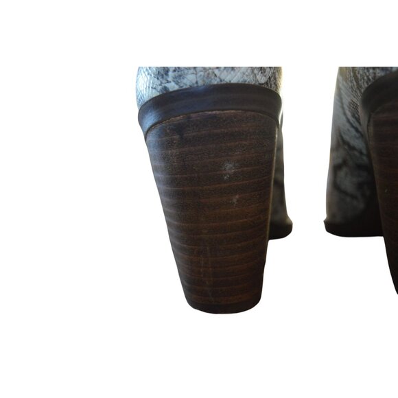 Vince Camuto Gradina Reptile Snake Print Stacked Heel Ankle Bootie Women Size 9 - Picture 10 of 10